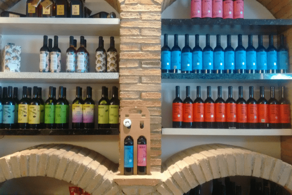 Lugares donde tomar buenos vinos en Barcelona: Casa Mariol